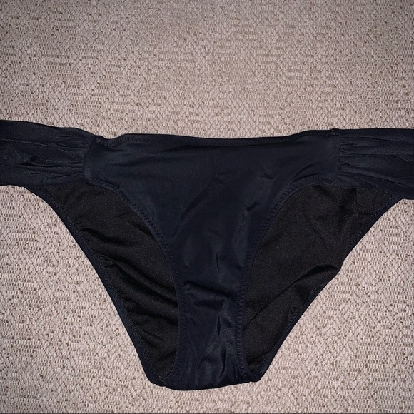 Victoria’s Secret Bandeau Padded Bikini Set - Picture 6 of 8